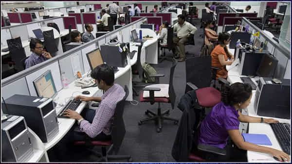 IT Company Gift: ఈ ఐటీ కంపెనీ ఉద్యోగులకు అదిరిపోయే గిఫ్ట్.. సంబరాల్లో మునిగి తేలుతున్న ఉద్యోగులు