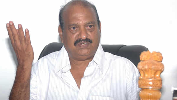 Andhra Pradesh: ఇసుక తవ్వకాలు, రవాణాపై సెల్ఫీ చాలెంజ్- జేసీ ప్రభాకర్రెడ్డి