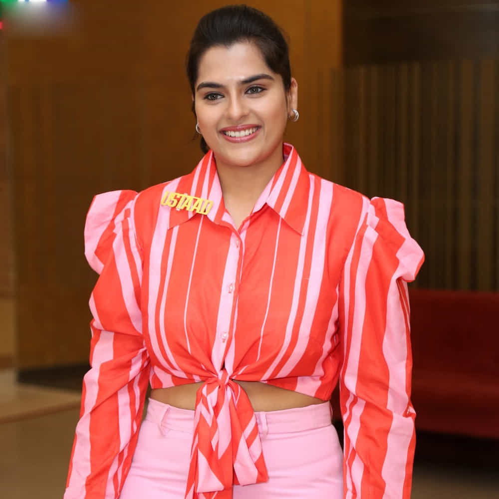 కావ్య కల్యాణ్‌ రామ్‌ ‘గంగోత్రి’సినిమాతో చైల్డ్‌ ఆర్టిస్ట్‌గా టాలీవుడ్‌లోకి ఎంట్రీ ఇచ్చింది. తొలి మూవీతోనే మంచి గుర్తింపు తెచ్చుకుంది. ఆ తర్వాత బాలకృష్ణ ‘విజయేంద్రవర్మ’, చిరంజీవి ‘ఠాగూర్‌’ నాగార్జున ‘స్నేహమంటే ఇదేరా’ పవన్‌ కల్యాణ్‌ ‘బాలు’తదితర సినిమాల్లో నటించింది. దాదాపు 16 చిత్రాల్లో బాలనటిగా నటనతో మెప్పించింది.
