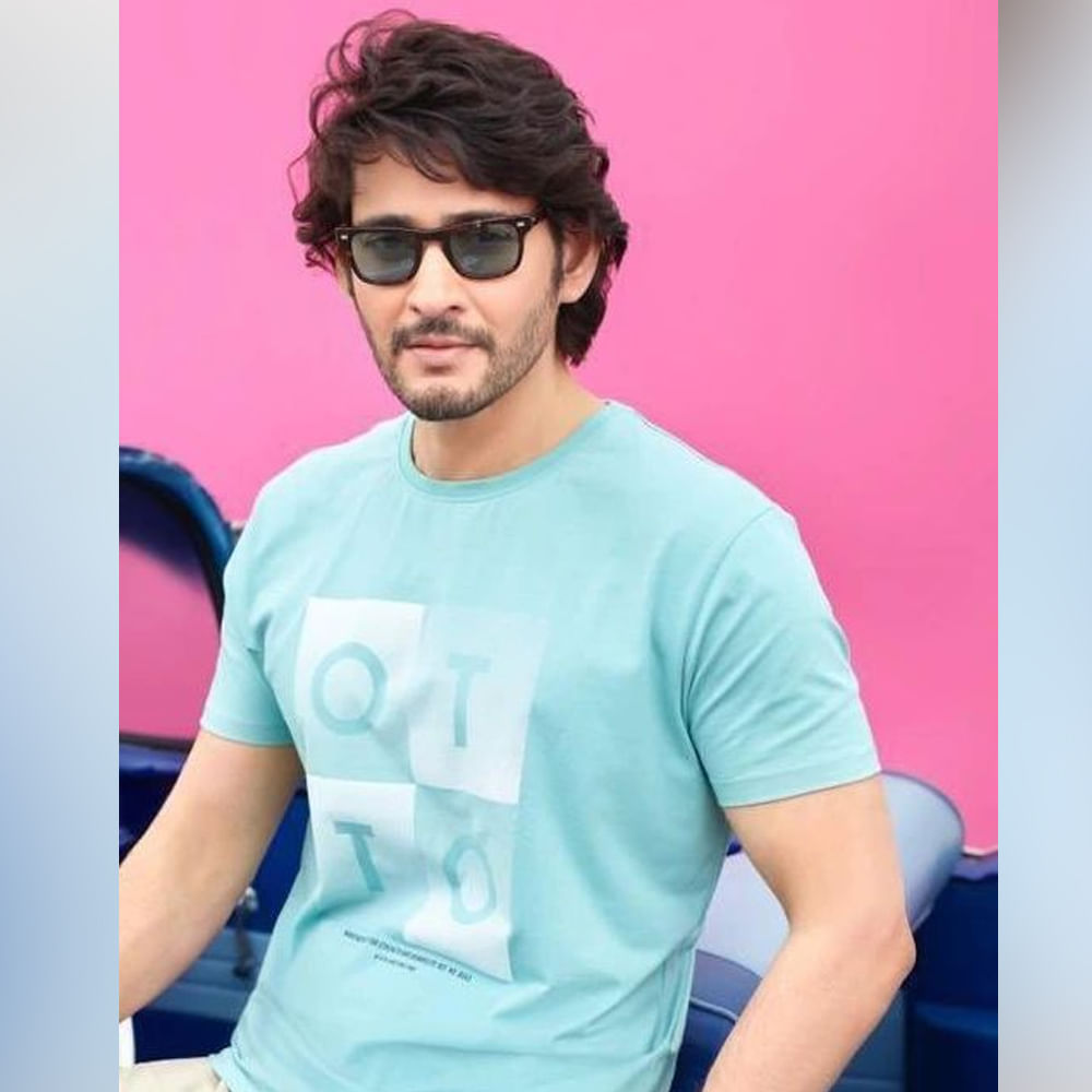 ఎందుకంటే ప్రిన్స్‌ నయా నయా  స్టన్నింగ్ లుక్స్‌ను ఎప్పటికప్పుడు చూపిస్తుంది కాబట్టి..! ఇప్పుడు కూడా ఇదే చేసిందబ్బా..!