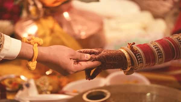 Wedding Loan: పెళ్లికి కూడా లోన్ ఇస్తారని తెలుసా? ఆ లోన్ పొందడానికి అర్హతలు ఇవే..!