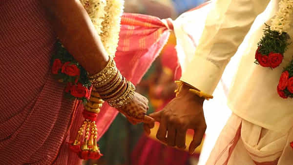 Marriage: కల్యాణ ఘడియలపై అమ్మాయిల పాస్ బటన్.. బాగా చదువుకుని స్థిరపడ్డాకే మ్యాట్రిమోని వైపు
