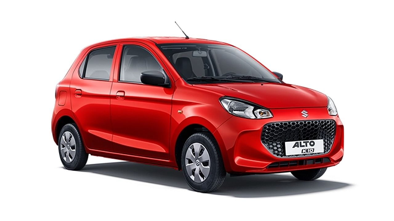 మారుతీ సుజుకి ఆల్టో కే-10 ఎస్‌-సీఎన్‌జీ(Maruti Suzuki Alto K 10 Cng).. మారుతి సుజుకి తన ప్రసిద్ధ ఆల్టో హ్యాచ్‌బ్యాక్ ఆల్టో కే10 సీఎన్‌జీ వెర్షన్‌ను గత సంవత్సరం మన దేశంలో ప్రవేశపెట్టింది. దీని ప్రారంభ ఎక్స్-షోరూమ్ ధర రూ. 5.96 లక్షలు. మైలేజీ కిలో సీఎన్‌జీ ఇంధనానికి 33.85 కిలోమీటర్లు వస్తుంది. దీనిలోని ఇంజిన్‌ 55.92 బీహెచ్‌పీ 82.1ఎన్‌ఎం టార్క్‌ను ఉత్పత్తి చేస్తుంది.