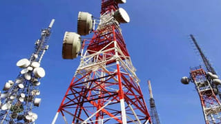 Accidents: రెండు రాష్ట్రాల్లో రెండు ఘోర ప్రమాదాలు.. 25 మంది మృతి