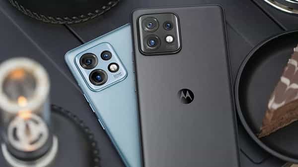 Motorola Edge 40 Pro: 50 ఎంపీ సెల్ఫీ కెమెరా.. 125 వాట్స్ ఫాస్ట్ చార్జింగ్.. ధర చూస్తే మాత్రం షాక్ అవ్వాల్సిందే..