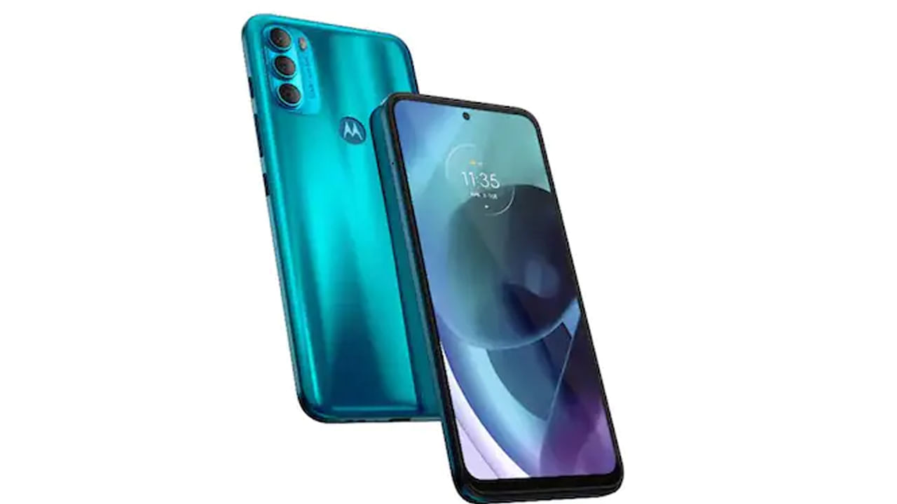 MotoG13: రూ. 10 వేలలో అందుబాటులో ఉన్న బెస్ట్‌ స్మార్ట్‌ ఫోన్స్‌లో మోటీజీ13 ఒకటి. 128 జీబీ స్టోరేజ్‌, 4 జీబీ ర్యామ్‌ వేరియంట్‌ ఫోన్‌ ధర రూ. 9,999కాగా, జీబీ ర్యామ్‌, 64 జీబీ స్టోరేజ్‌ ధర రూ. 9,499గా ఉంది. ఈ ఫోన్‌ ఫీచర్ల విషయానికొస్తే.. ఇందులో 6.5 ఇంచెస్‌ ఎల్‌సీడీ డిస్‌ప్లేను అందించారు. హీలియో జీ85 ప్రాసెసర్‌తో పనిచేసే ఈ ఫోన్‌లో 50 మెగా పిక్సెల్‌ రెయిర్‌ కెమెరా, 8 ఎంపీ ఫ్రంట్‌ కెమెరాను అందించారు. 