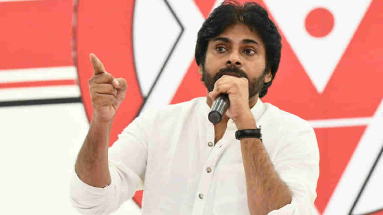 Pawan Kalyan: వైసీపీ మంత్రులు హద్దులు దాటారు.. తెలంగాణ ప్రజలకు క్షమాపణ చెప్పాలి: పవన్‌ కల్యాణ్‌