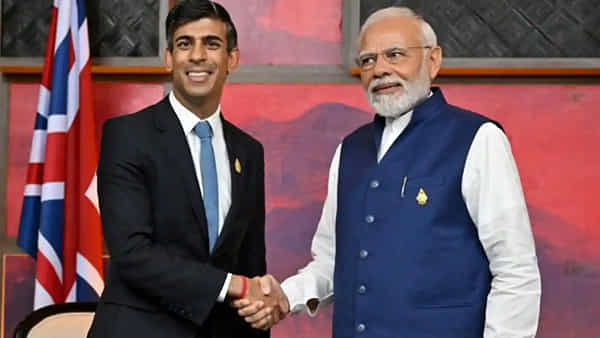 PM Modi: బ్రిటన్ పీఎం రిషి సునాక్ కు ప్రధాని మోడీ ఫోన్.. ఆ అంశాలపైనే ప్రధాన చర్చ
