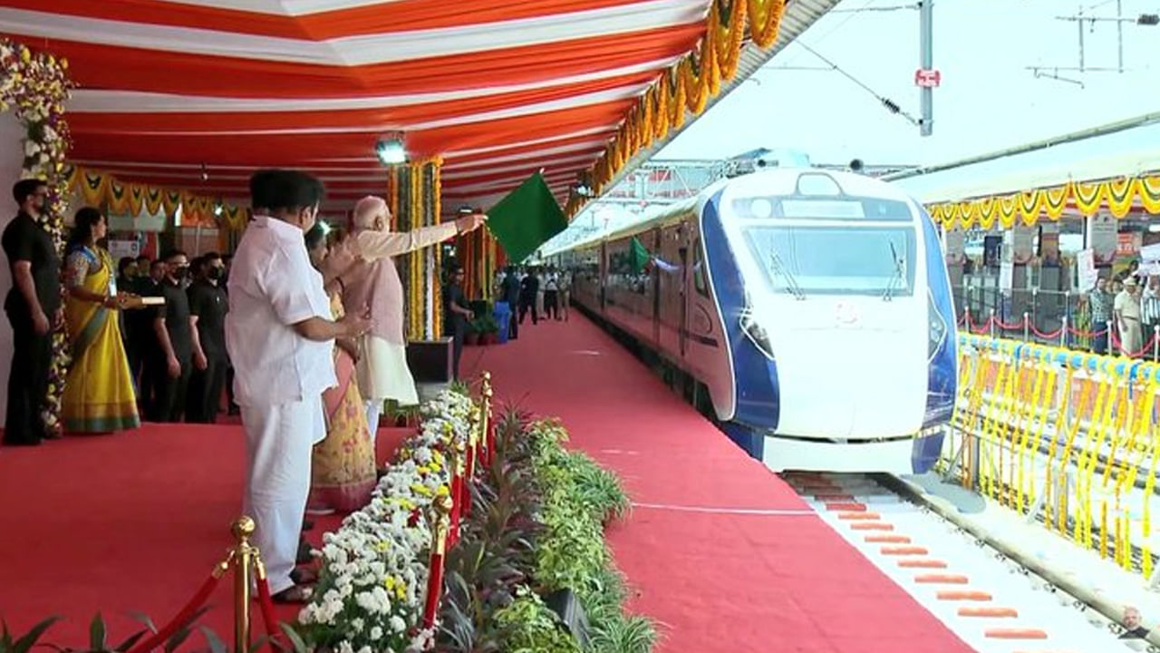 Vande Bharat Express Train: సికింద్రాబాద్-తిరుపతి వందే భారత్ ట్రైన్‌ను ప్రారంభించిన ప్రధాని మోదీ..