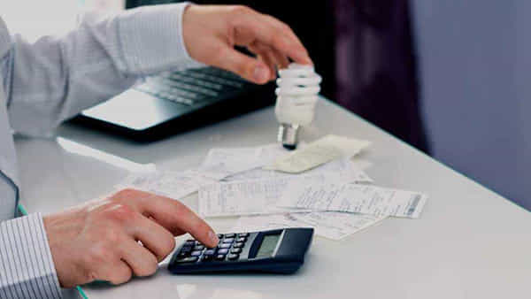 Power Bill: సమ్మర్లో ఇలా చేయండి.. కరెంట్ చాలా తక్కువగా వస్తుంది.. వివరాలివే..