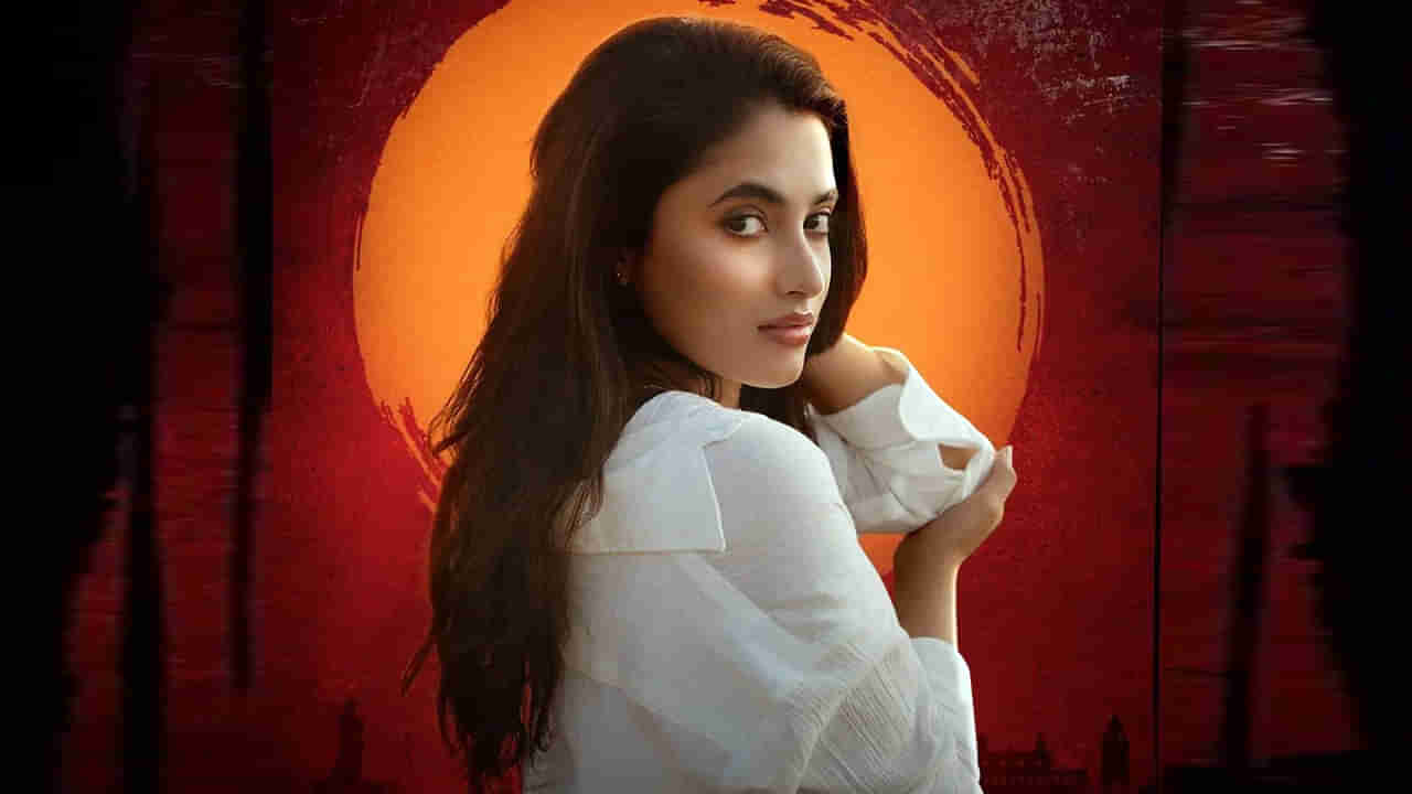 Priyanka Mohan: గ్యాంగ్ స్టర్ సెట్‏లో అడుగుపెట్టిన ప్రియాంక మోహన్.. పవన్ సరసన ఛాన్స్ కొట్టేసిన కన్నడ బ్యూటీ..