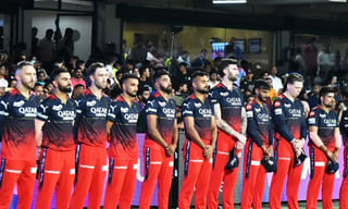 T20 Cricket: 8 సిక్సర్లు, ఫోర్.. ఒకే ఓవర్లో 55 పరుగులు.. కట్‌చేస్తే.. ఐపీఎల్‌లో అదరగొడుతోన్న ప్లేయర్.. ఎవరంటే?