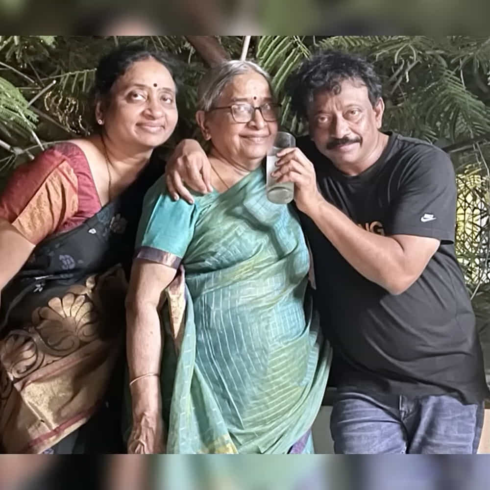 పైగా ‘నన్ను అసలు నమ్మోద్దు.. నేను అసలు మంచి వాడిని కాదు’ అంటూ ప్రచారం చేసుకుంటాడు. ఇలా తన ప్రవర్తనతో అందరినీ ఆశ్చర్యపరిచే సంచలన దర్శకుడు రామ్ గోపాల్ వర్మ.