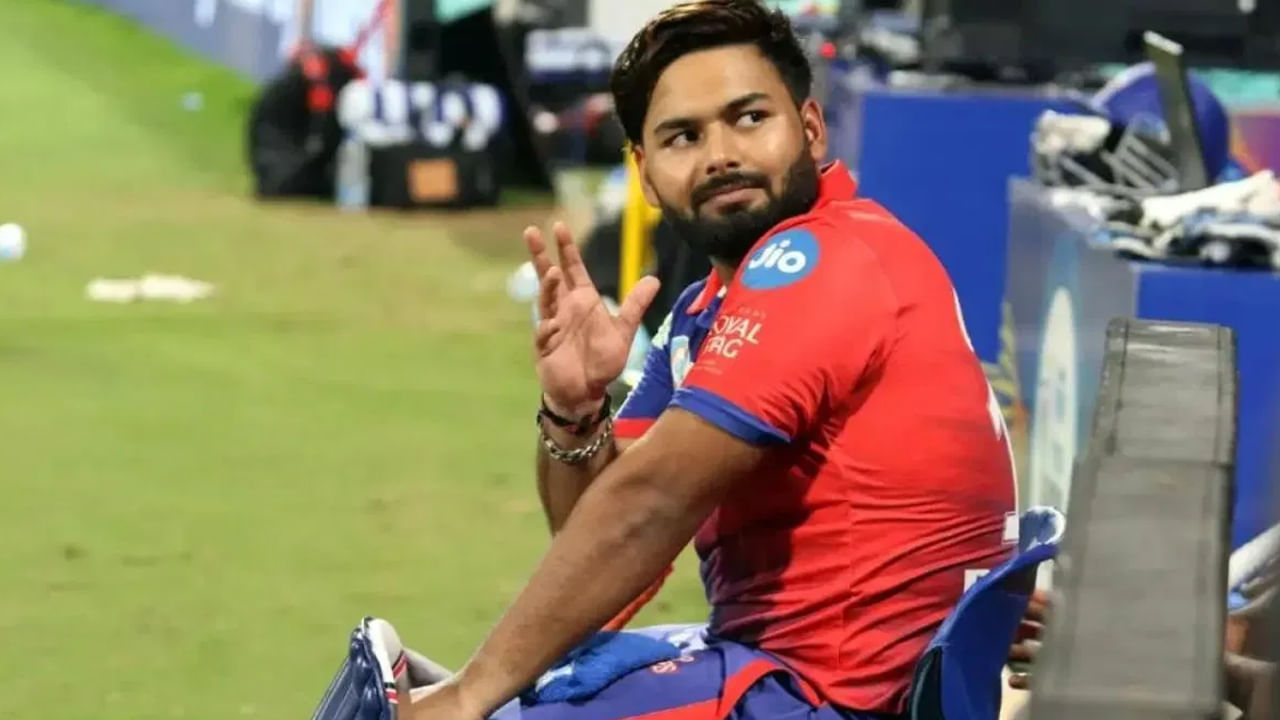 Rishabh Pant: ఢిల్లీ డగౌట్‌లో రిషబ్ పంత్.. భావోద్వేగానికి గురైన ...