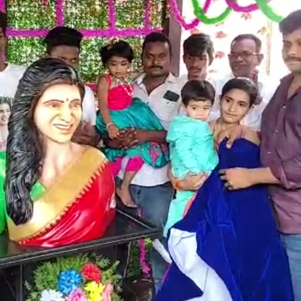 దీంతో అప్పటి నుండి సమంత కోసం ఏదో ఒకటి చేయాలని సందీప్ ఆలోచించి.. అభిమానాన్ని చాటుకునేందుకు ఏకంగా ఆమెకు గుడి కట్టాడు.
