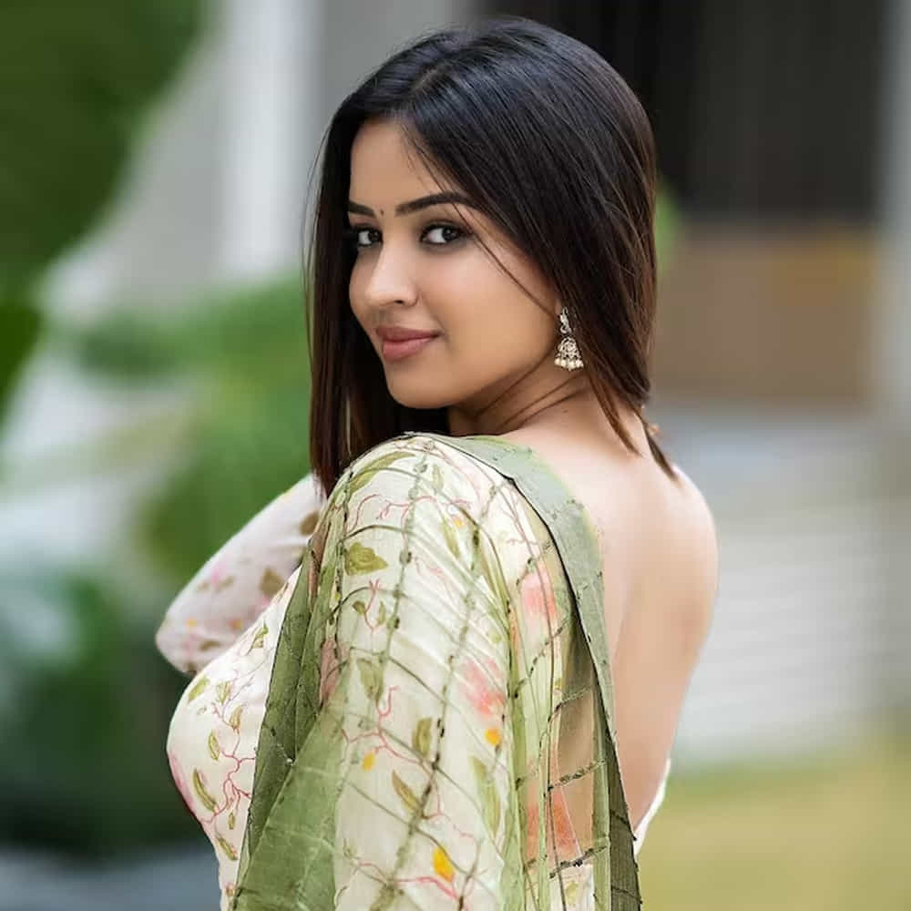 అంతేకాకుండా ఈ సినిమా సుధీర్ కెరీర్లో అత్యధిక బడ్జెట్తో తెరకెక్కించనున్నారట. ఇక సుధీర్కు జోడీగా తెలుగు అమ్మాయి పూజిత పొన్నాడ హీరోయిన్గా నటించనుందని సమాచారం. మరి ఈ మూవీ అయినా సుధీర్కు బ్రేక్ ఇస్తుందో లేదో చూడాలి.