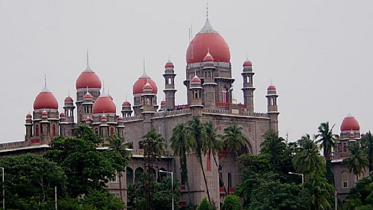 Telangana High Court: దళిత మహిళ అత్యాచారం కేసులో ఆ ముగ్గురికి ఉరి శిక్ష రద్దు.. 'ఊపిరున్నంత వరకు జైళ్లోనే'