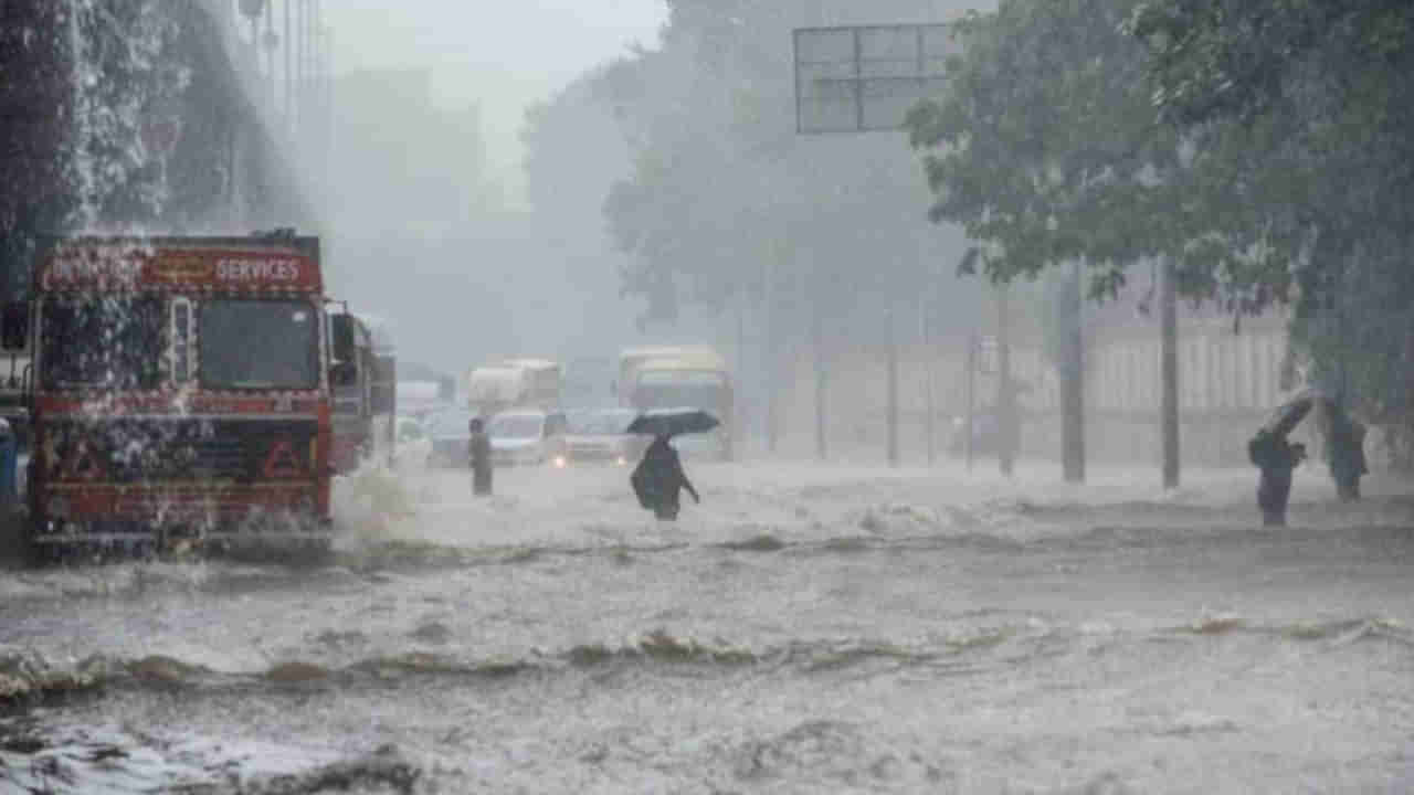 Telangana Weather Alert: తెలంగాణ ప్రజలకు అలర్ట్.. రాబోయే 5 రోజులు భారీ వర్షాలు.. ఈ జిల్లాలపై ఎఫెక్ట్..