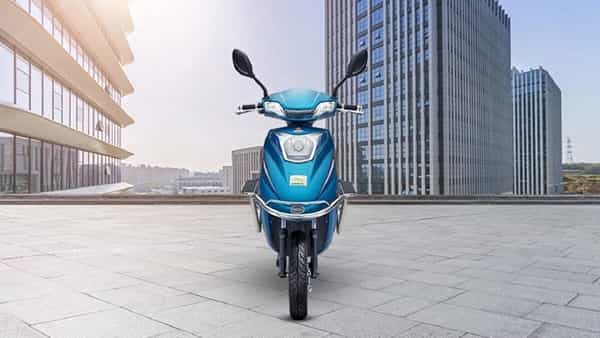 Electric scooter: ఈ బండికి రిజిస్ట్రేషన్ అవసరం లేదు.. లైసెన్స్తో పనే లేదు.. ధర కూడా కేవలం రూ. 50వేలే.. పూర్తి వివరాలు