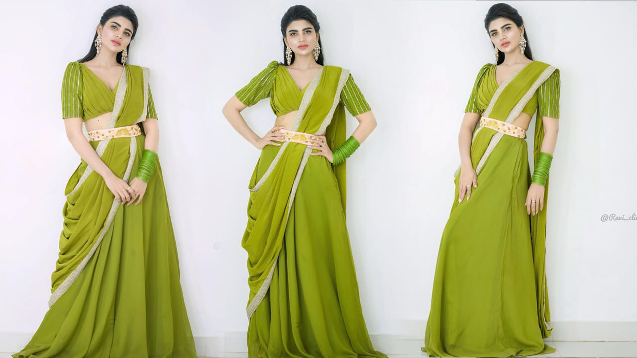 ఈ మధ్య జబర్దస్త్ లోకి వచ్చి బాగా ఫేమస్ అయింది వర్ష.. అంతకుముందు కొన్ని సీరియల్స్ లో నటించిన వర్షకి పెద్దగా పాపులర్ కాలేదు.. అయితే ఎప్పుడైతే జబర్దస్త్ లోకి ఎంట్రీ ఇచ్చిందో అప్పుటి నుంచి ఈ అమ్మడు క్రేజ్ అమాంతం పెరిగిపోయింది.