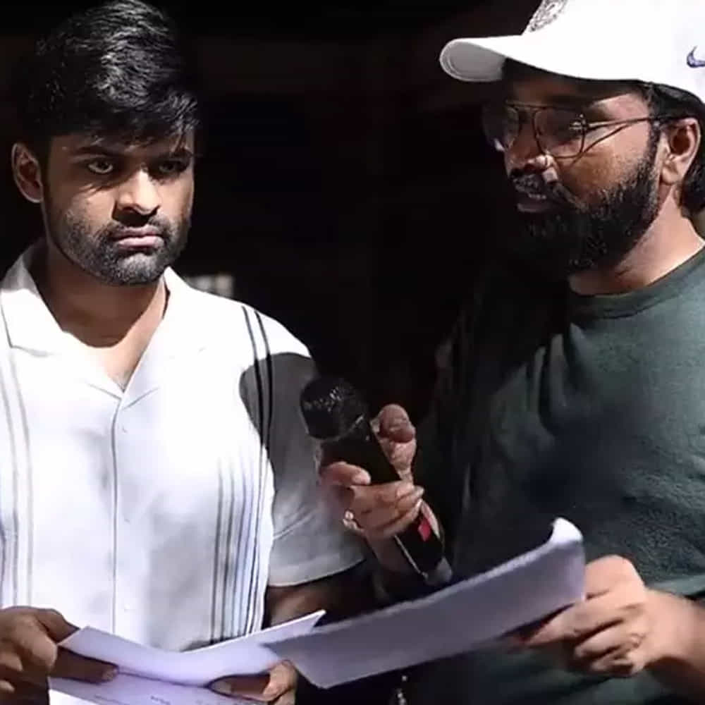 షేర్ కలెక్షన్ విషయానికి వస్తే.. 3 రోజుల్లో వరల్డ్ వైడ్ వసూలైన షేర్ సుమారు రూ.22 కోట్లు అని ట్రేడ్ నిపుణుల ద్వారా తెలిసింది. ఒక మీడియం రేంజ్ హీరోకు 3 రోజుల్లో రూ.20 కోట్ల షేర్ అంటే మాములు విషయం కాదు. విరూపాక్షకు వరల్డ్ వైడ్ సుమారు రూ.22 కోట్ల ప్రీ-రిలీజ్ బిజినెస్ జరిగింది. రూ.23 కోట్ల మేర షేర్ వసూలైతే బ్రేక్ ఈవెన్ దాటినట్లే. దీంతో ఈ సినిమాకు లాభాల పంట ఖాయంగా కనిపిస్తుంది.
