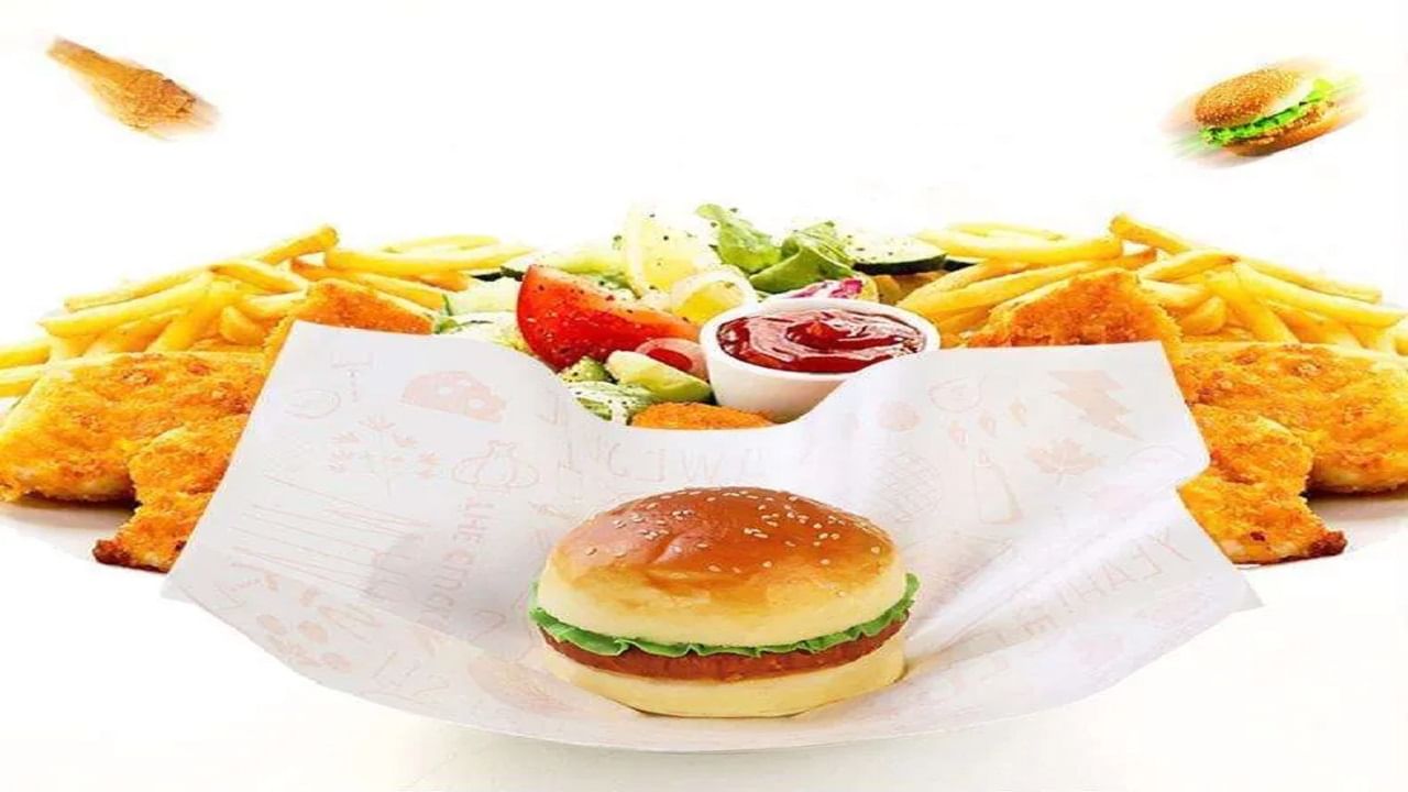 Junk Food: బర్గర్ లవర్స్‌కు షాక్.. ప్యాకింగ్‌ వల్ల ప్రాణాపాయమే..!