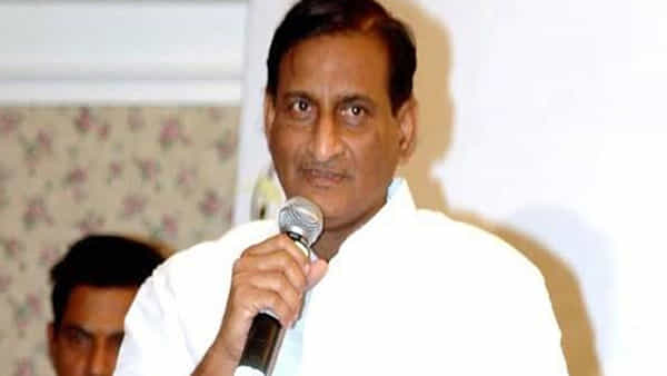 Adiseshagiri Rao: ప్రభుత్వాలకు అనుకూలంగా ఉన్నవాళ్లకే నంది అవార్డ్స్.. షాకింగ్ కామెంట్స్ చేసిన సూపర్ స్టార్ కృష్ణ సోదరుడు