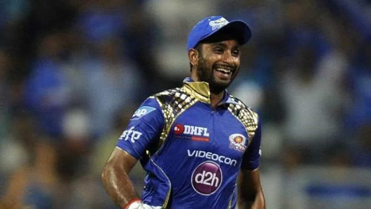 దీంతో చెన్నై సూపర్ కింగ్స్ ఆటగాడు అంబటి రాయుడు ఐపీఎల్లో ఇకపై కనిపించడు. ఐపీఎల్ 2022 వేలంలో చెన్నై సూపర్ కింగ్స్ రూ. 6.75 కోట్లకు అంబటి రాయుడిని ఎంచుకుంది.