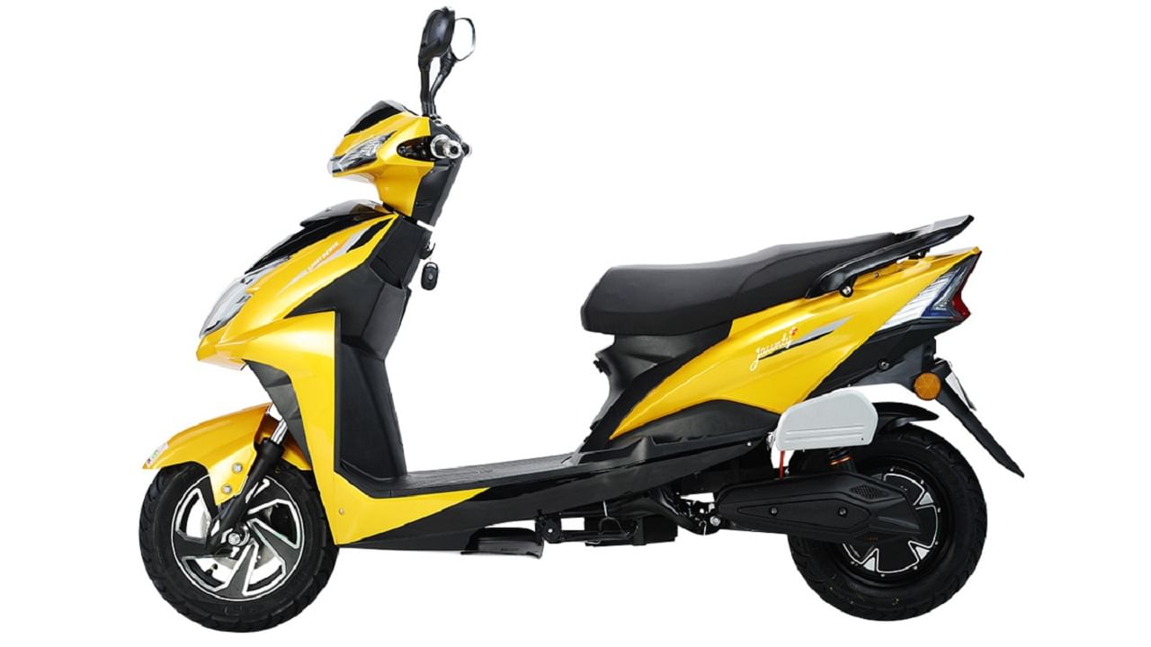 Electric Scooter: అనువైన ధర.. యునిక్ మోడల్లో ఎలక్ట్రిక్ స్కూటర్.. సింగిల్ చార్జ్ పై 120 కిలోమీటర్లు..