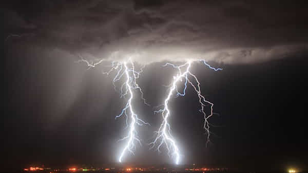 AP Weather: ఏపీకి భారీ వర్ష సూచన.. మరోవైపు నుంచి అల్పపీడన ముప్పు కూడా..