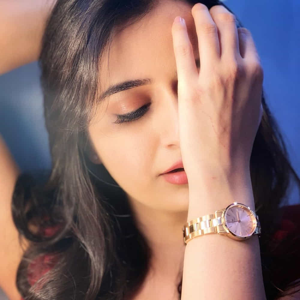 అందం, అభినయంతో చిత్రపరిశ్రమలో తనకంటూ ప్రత్యేక గుర్తింపు తెచ్చుకుంది కన్నడ సోయగం అషికా రంగనాథ్. ఓవైపు వరుస సినిమాలతో బిజీగా ఉన్న ఈ అమ్మడు.. మరోవైపు సోషల్ మీడియాలోనూ ఫుల్ యాక్టివ్గా ఉంటుంది. తాగాజా ఈ అమ్మడు షేర్ చేసిన ఫొటోస్ చూసి కుర్రకారు పిచ్చెక్కిపోతున్నారు..