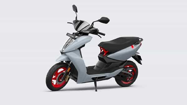 Ather 450s: మార్కెట్లోకి దూసుకొస్తున్న ఎథెర్ ఈవీ స్కూటర్.. బుకింగ్స్ ఎప్పటి నుంచో తెలుసా?