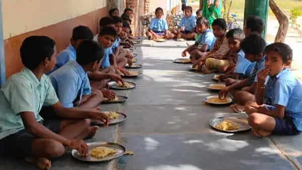 Government Schools: తెలంగాణ విద్యార్థులకు శుభవార్త.. సర్కారు బడుల్లో బ్రేక్ఫాస్ట్..