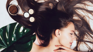 Hair Care Tips: బీకేర్‌ఫుల్.. ఈ ఆహారాలు తింటే మీకు త్వరగా బట్టతల రావడం ఖాయం..!