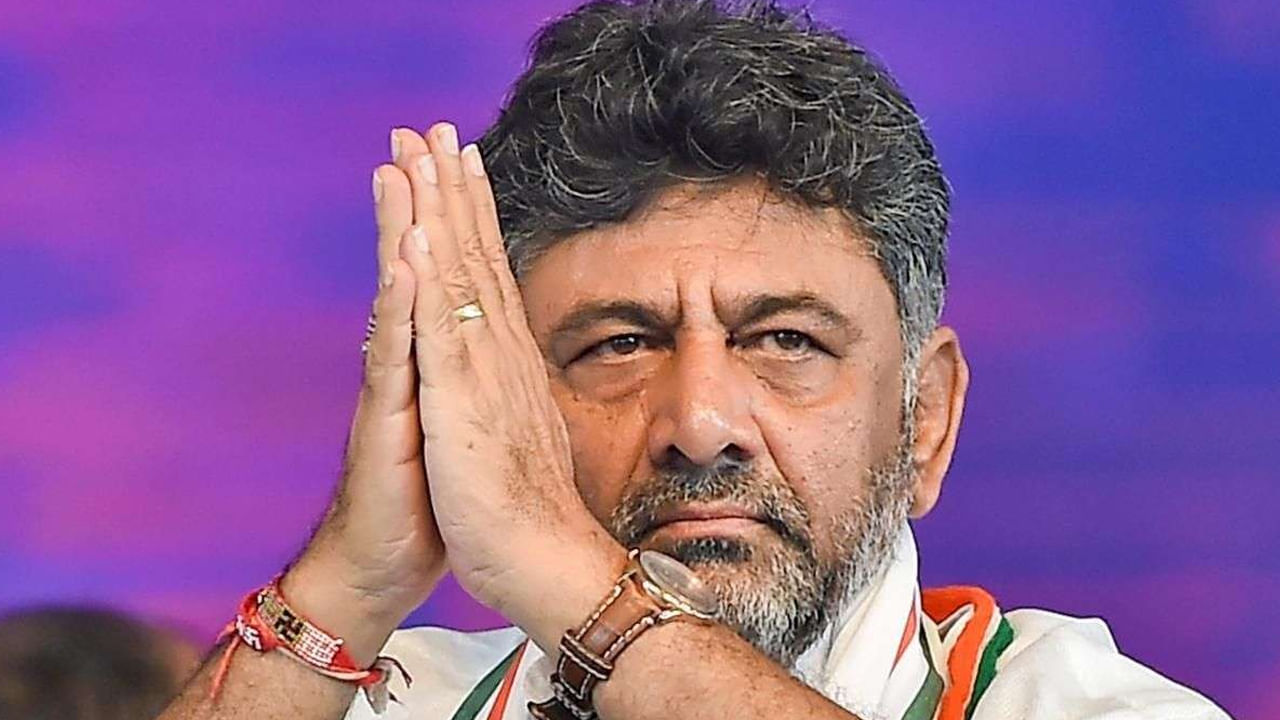 DK Shivakumar: కాంగ్రెస్ గెలుపు కోసం ఎంతో కష్ట పడ్డా.. సీఎం పదవిపై డీకే శివకుమార్ సంచలన వ్యాఖ్యలు..