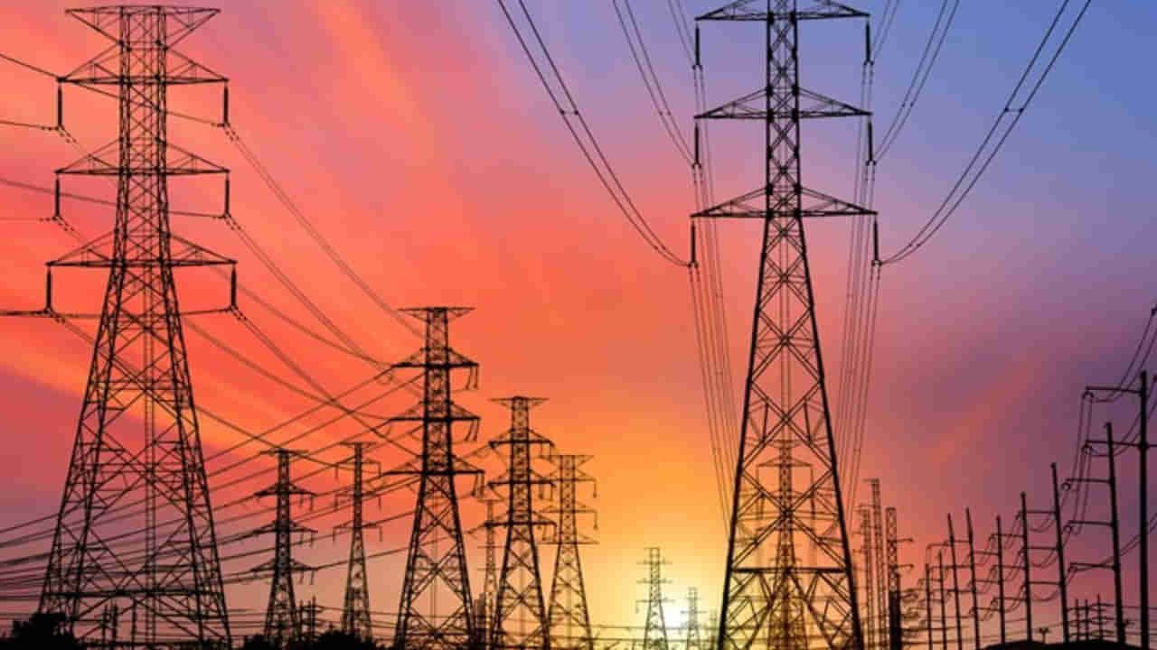 Karnataka: కరెంట్ బిల్లులు చెల్లించబోమంటున్న కర్ణాటక ప్రజలు.. తలలు పట్టుకుంటున్న విద్యుత్ సిబ్బంది