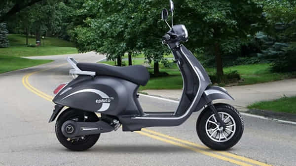 E-Scooter: ఐఫోన్ కంటే చౌకైన ధరలో ఈ-స్కూటర్.. రయ్ రయ్ మంటూ 90కి.మీ దూసుకుపోవచ్చు..