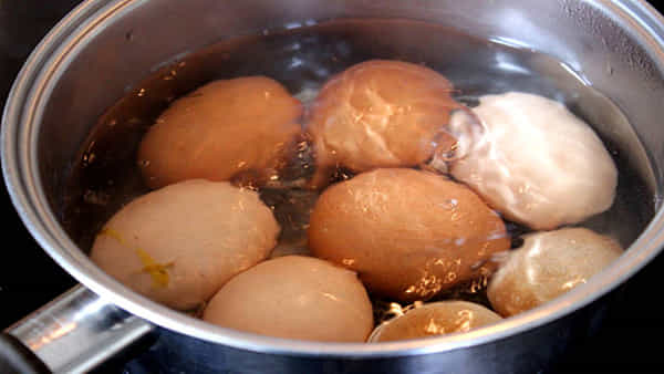 Food Hacks : గుడ్డు పెంకు ఈజీగా తొలగాలంటే...ఈ టిప్స్ ఫాలో అయితే చాలు