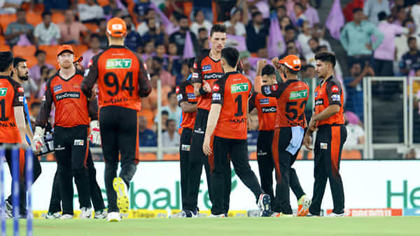 SRH: కట్టింగ్ ఎక్కువ.. క్రికెట్ తక్కువ.. బంగారు బాతు అన్నారు.. ఇప్పుడు సన్రైజర్స్ బయటకు గెంటేస్తోంది..