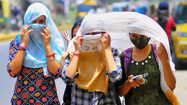 Heat wave: ఏపీ ప్రజలకు బిగ్ అలర్ట్.. శుక్రవారం ఈ ప్రాంతాల్లో భారీగా వడగాల్పులు, జాగ్రత్త అంటోన్న నిపుణులు