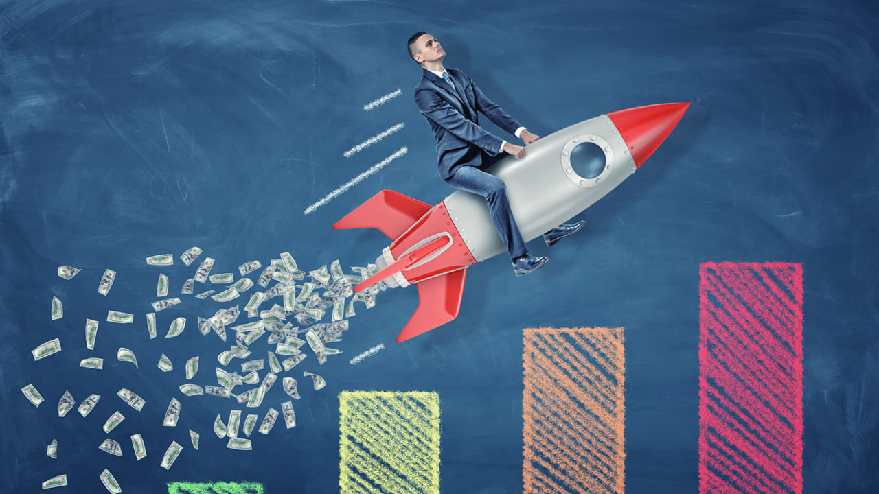 ఐరోపాలో ఉన్న బెల్జియంలో ఉద్యోగుల జీతం కూడా చాలా ఎక్కువగా ఉంటుంది. ఇక్కడ సగటు వార్షిక వేతనం 52 వేల డాలర్లు. అంటే దాదాపు 38 లక్షల రూపాయలు.