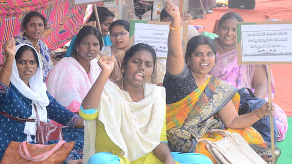 Telangana: సమ్మె విరమించిన జూనియర్ పంచాయతీ కార్యదర్శులు.. ఫలించిన మంత్రి చర్చలు