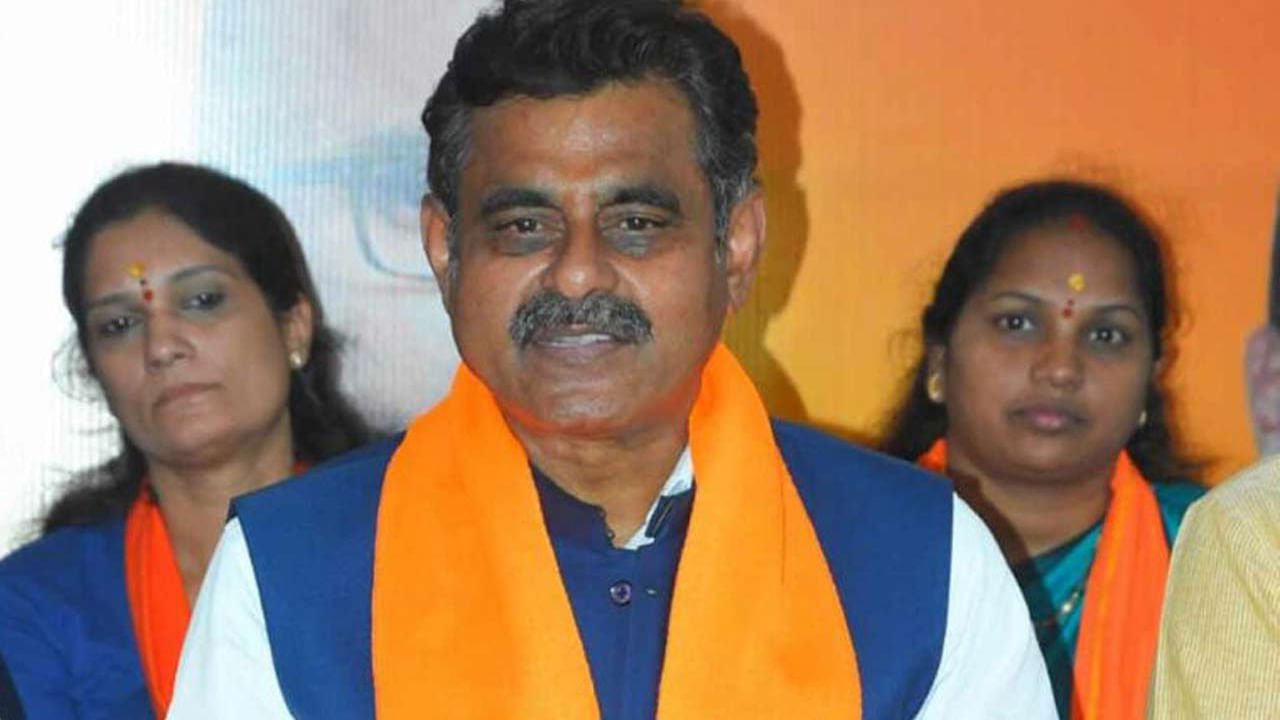 Konda Vishweshwar Reddy: ‘అదంతా అసత్య ప్రచారం, నేను బీజేపీలోనే ఉంటా’.. పార్టీ మార్పుపై స్పందించిన మాజీ ఎంపీ..