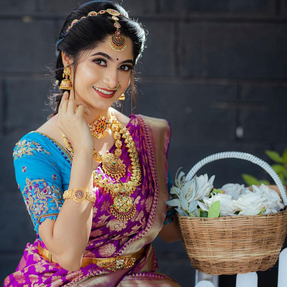 తొలి సినిమాతోనే స్టార్ డమ్ అందుకుంది ఖుషీ రవి. ఆమె నటించిన దియా చిత్రం ఎంత పెద్ద విజయం అందుకుందో చెప్పక్కర్లేదు. 2020లో విడుదలైన ఈ సినిమాకు యూత్ లో ఇప్పటికీ మంచి క్రేజ్ ఉంది.