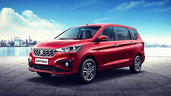 Car Sales: రూ. 10 లక్షల కారు.. కేవలం రూ. 5 లక్షలకే ఇంటికి తెచ్చుకోవచ్చు.. వివరాలు ఇవిగో..!