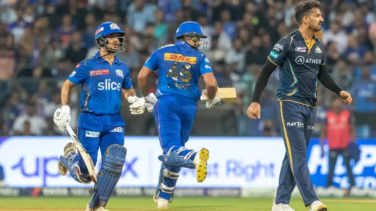 ముంబై ఇండియన్స్ స్కోరు 61 పరుగుల వద్ద ఉన్నప్పుడు రోహిత్ శర్మ ఔటయ్యాడు. ఈ సమయంలో 3వ ర్యాంక్‌తో బరిలోకి దిగిన సూర్య తన ప్రతాపం చూపించాడు. ఫలితంగా గుజరాత్ టైటాన్స్ బౌలర్లు లయ కోల్పోయారు.