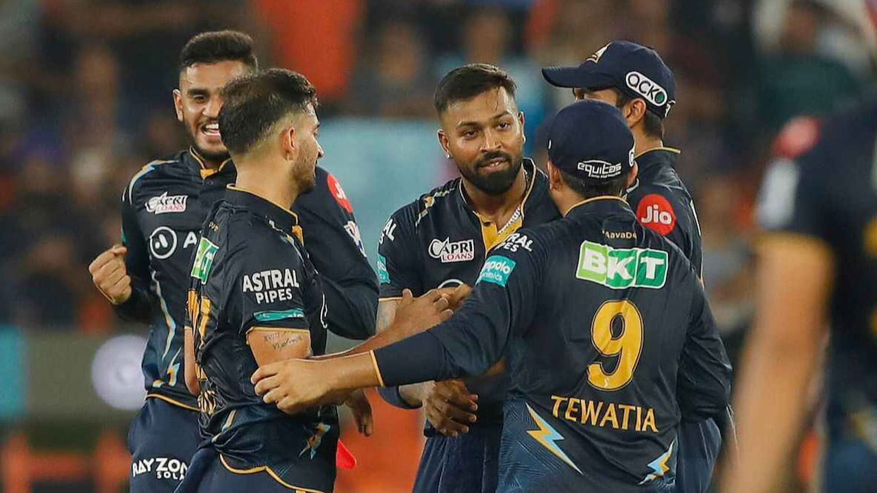 Team India: ఆ ప్రపంచకప్ తర్వాత 8 ఏళ్లు అజ్ఞాతంలోనే.. కట్‌చేస్తే.. 14 మ్యాచ్‌ల్లో 27 వికెట్లతో టీమిండియాలోకి రీ ఎంట్రీ?