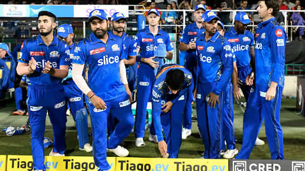 Mumbai Indians: ముంబై ఖాతాలో ఈ ఐపీఎల్ టైటిల్ పడితే సరికొత్త చరిత్రే.. ట్రోఫీల సంఖ్య విషయంలో కానే కాదు..