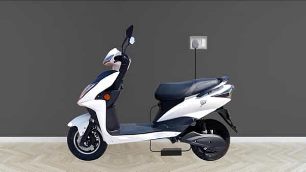 Electric Scooter: సరికొత్తగా ఎలక్ట్రిక్ స్కూటర్.. అత్యాధునిక డిజిటల్ ఫీచర్లతో త్వరలో లాంచ్..