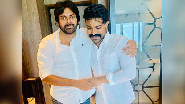Pawan Kalyan-Ram Charan: బాబాయ్ అబ్బాయ్ కాదు అన్నదమ్ముళ్లలా ఉన్నారు.. చరణ్, పవన్ రేర్ ఫోటో చూశారా ?..